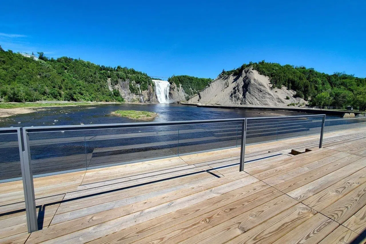 Über den eisgefüllten Kanal von Quebec zur Île d'Orléans