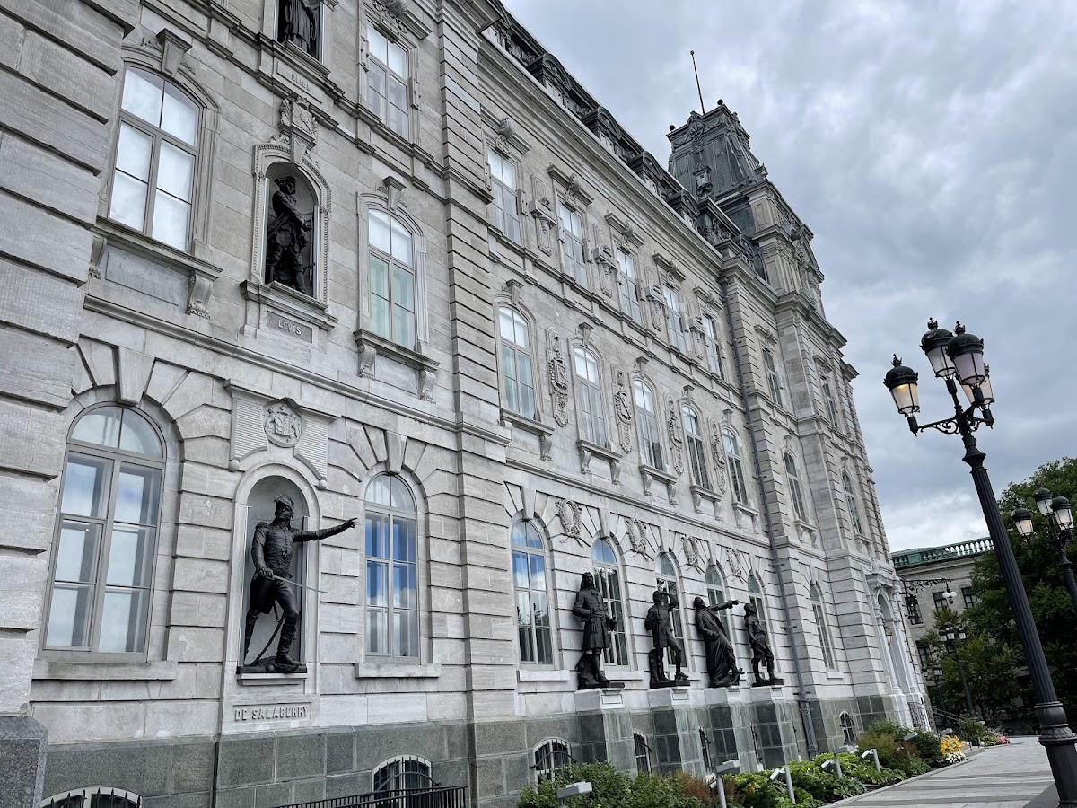 Parliament Building (Hôtel du Parlement) — photo 3