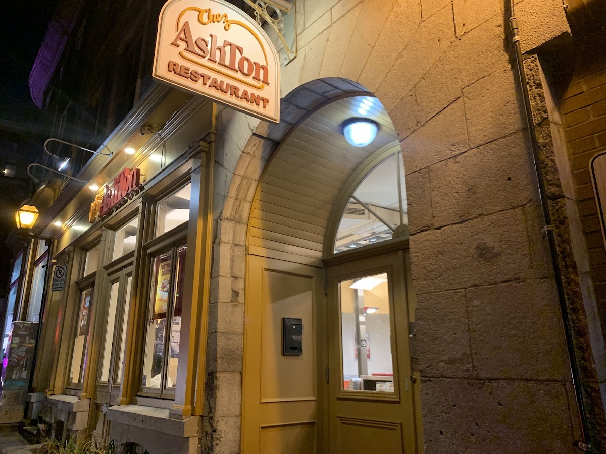 Chez Ashton, Quebec